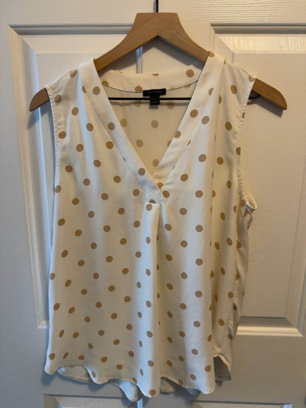 Ann Taylor Polka Dot Sleeveless Blouse, Small